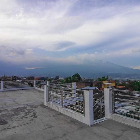 Villa El Nino 5 Bedroom Dengan Rooftop Mountain View Бату Екстер'єр фото