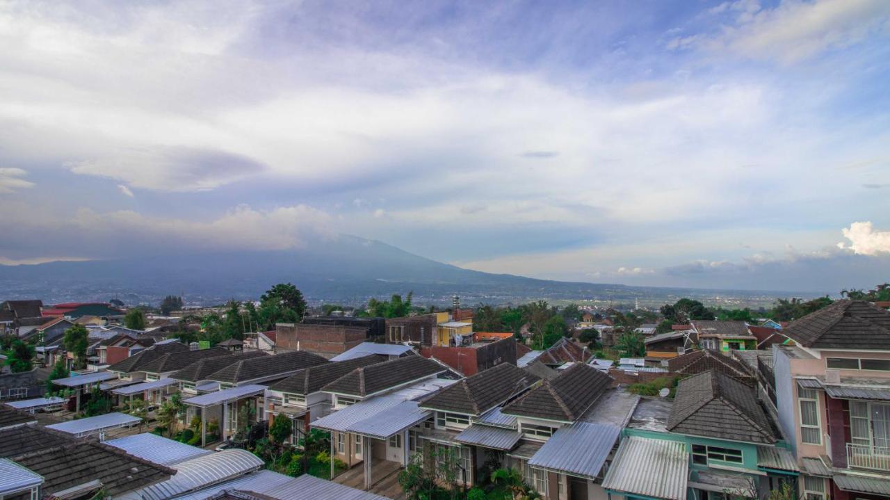 Villa El Nino 5 Bedroom Dengan Rooftop Mountain View Бату Екстер'єр фото