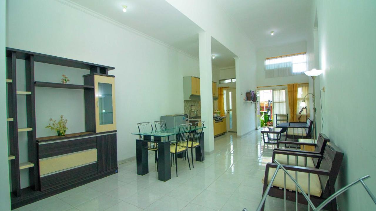 Villa El Nino 5 Bedroom Dengan Rooftop Mountain View Бату Екстер'єр фото